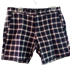 NEW Goodthreads Blue White and Red Plaid Flat Front Stretch Shorts 7” inseam 32
